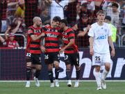 西悉尼流浪者多点开花5-2奥克兰FC，博雷洛破门+乌龙