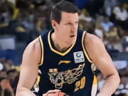 广东86-77送宁波4连败，博日奇26+10，罗凯文20分