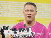 为粤超开球，欧文：在中国喜欢品尝不同的美食，期待赛后宵夜