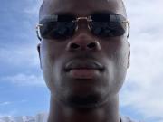 Saka shaved his head and posted a selfie on social media during his vacation to welcome the new season.