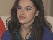 诺丁汉森林球迷艾莉·莫洛森因痛批现代英超联赛球场氛围走红