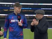 尤尔根-拉森：那张红牌我们有点幸运；有一刻感觉肯定能赢