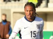 电讯报：阿森纳、曼联和蓝军今夏将争夺富勒姆18岁中卫阿米萨