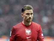  博涅克：卡什一个波兰语单词都不会说，哪怕学两句也好