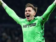  都闪开，真·老鹰展翅来咯