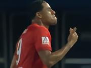 半场：河南1-0英博，钟义浩助攻古斯塔沃头球破门