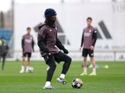 记者：姆巴佩明天归队但不会参加合练，卡雷拉斯出战曼城存疑