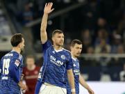 硬汉，哲科带伤上场后再度受伤还踢了80多分钟并打入制胜球