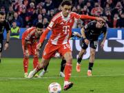 离谱规则，穆西亚拉打进点球赖茨会停赛一场，不进则停两场