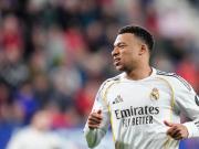 记者：姆巴佩不太信任皇马队医，回到法国寻求合适治疗方案