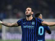  国米官方：恰尔汗奥卢右大腿内收肌有轻微的肌肉紧张