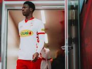 德天空：多特蒙德密切关注并考察萨堡195cm中卫加杜