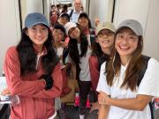 跟队记者晒照：中国女足出发前往珀斯，全队笑容满面