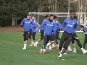 好消息，此前遭遇十字韧带重伤的科尔威尔已回归球队训练