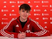利物浦官方：17岁前锋英格尔索普与俱乐部签下首份职业合同