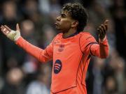 95分50秒，亚马尔刷新巴萨欧冠历史最晚点球进球纪录