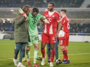 记者：乌尔比希疑似脑震荡，预计乌尔赖希将出战勒沃库森