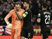 金斯基17分钟被换下是欧冠门将位置第四早换人，前三均因伤病