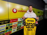 官方：多特蒙德中场恩梅加和俱乐部续约至2030年6月