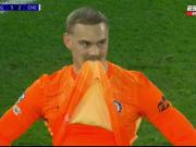  球门被洞穿，私信记得关？约恩森赛后关闭社媒私信功能