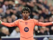 每体：亚马尔身体不适缺席巴萨训练，但仍可能有出战塞维利亚