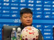  李金羽：恭喜铜梁龙取得中超首分；和对手既熟悉也比较陌生