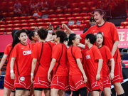 中国女篮热身赛70-67险胜尼日利亚女篮，张子宇24+11，杨舒予12分
