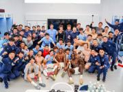  胜利大合照时刻