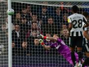  代表三支球队英超客胜切尔西，拉姆斯代尔是历史第一人