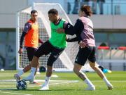 皇马官方：卡雷拉斯与姆巴佩恢复部分合练