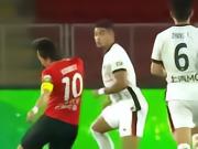 半场：铁人1-1海港，邦本宜裕、李帅破门，颜骏凌扑救失误