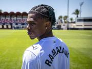 瓦伦西亚困境深重引援失败冬季无作为