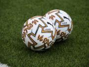 官方：彪马与西甲推出全新反种族主义主题特别版比赛用球