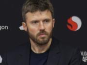 邮报：卡里克突然现身青训全员会议，让所有人都非常惊喜