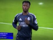 替补奇兵：皇马中场卡马文加vs曼城个人集锦